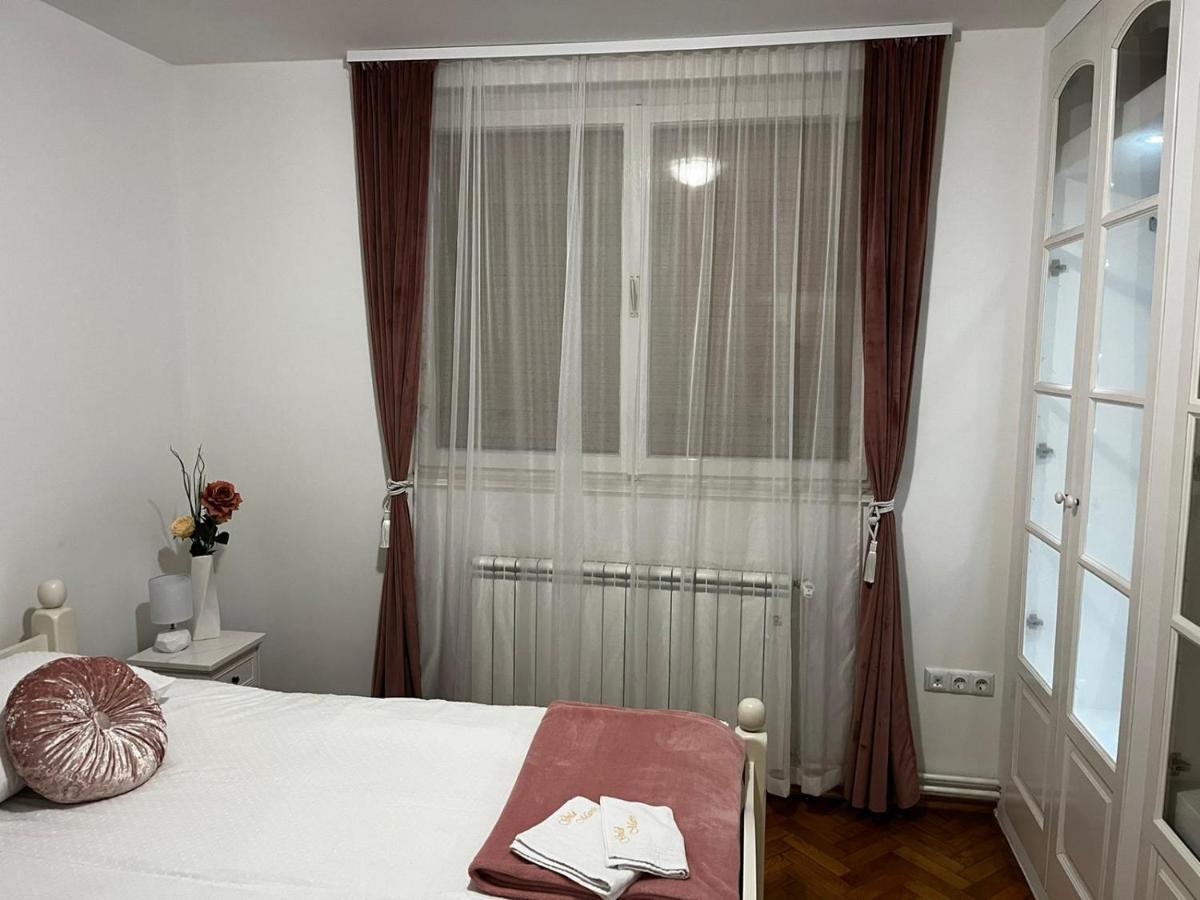 Apartman Gold Maris Daire Karlovac Dış mekan fotoğraf