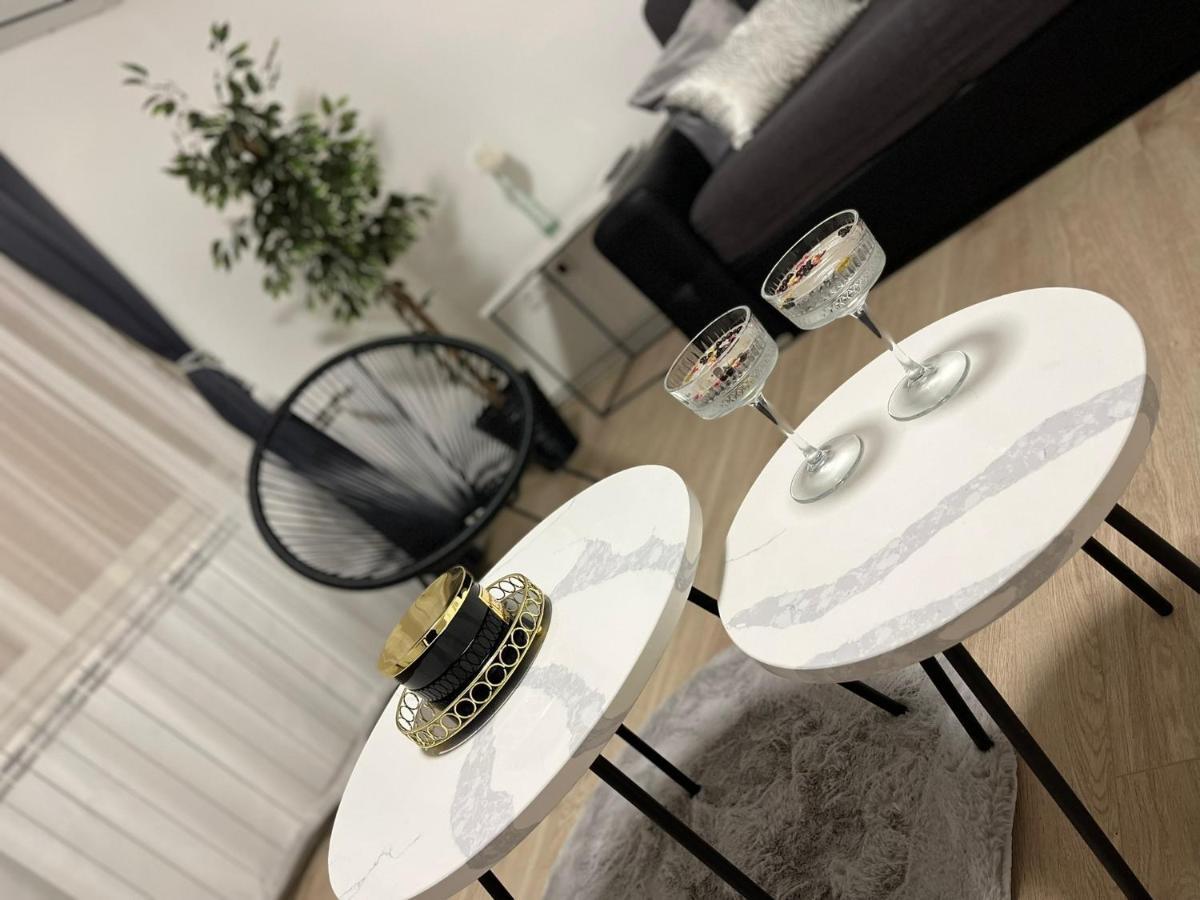 Apartman Gold Maris Daire Karlovac Dış mekan fotoğraf
